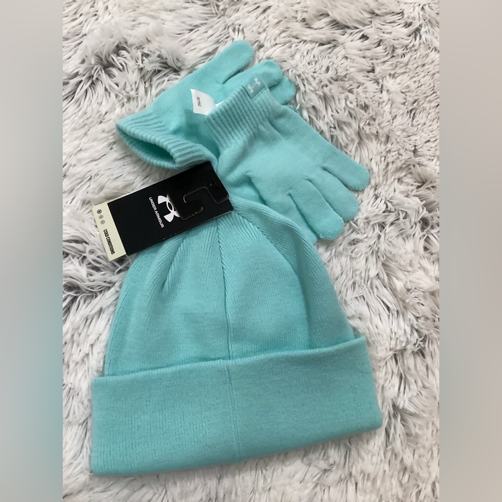 Under Armour beanie hat and glove set youth girls OSFM aquamarine